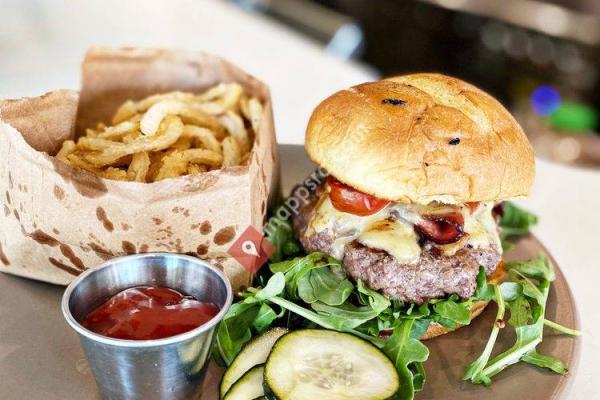 46 North Pints & Provisions