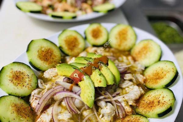 Aguachiles Y Clamatos El Pariente