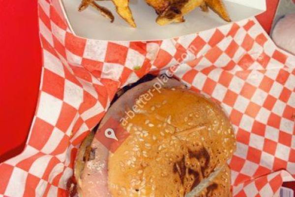 Aleka's Burgers & Tacos