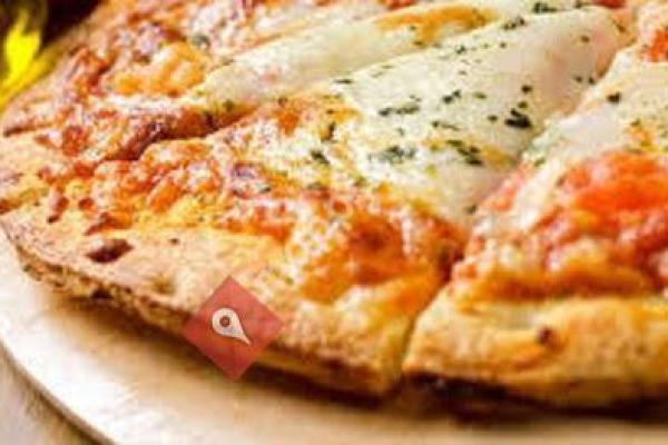 Ameci Pizza & Pasta