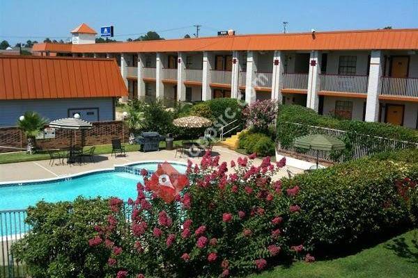 Americas Best Value Inn & Suites Denton