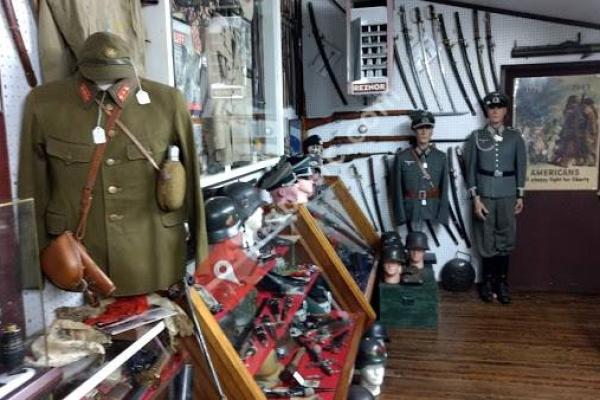Antique Gun Shoppe & Military Items