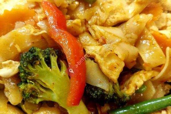 Aroy-D, The Thai Elephant Truck