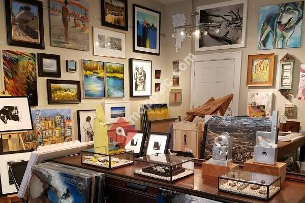 ARTicles Art Gallery & Custom Framing