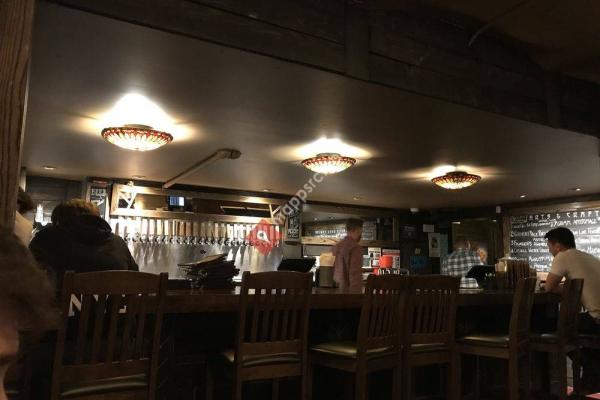 Arts and Crafts Beer Parlor - Morningside Heights