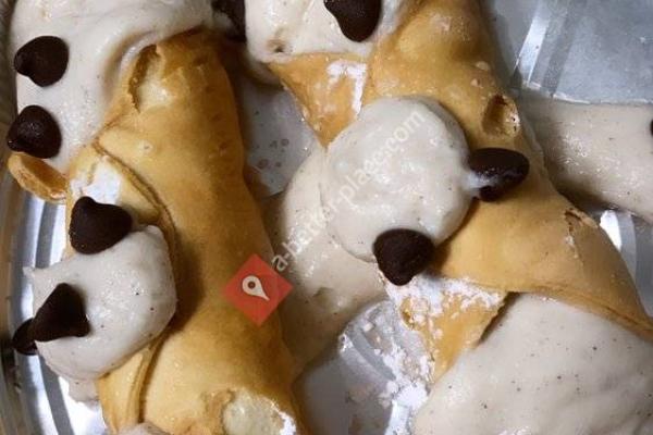 Augy's Restaurant & Pizza