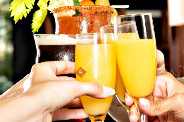 Bar Louie - The Mall at Partridge Creek