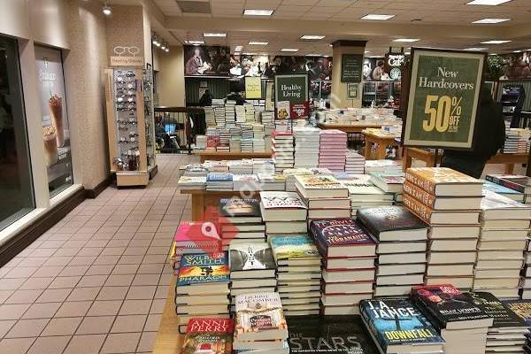 Barnes & Noble