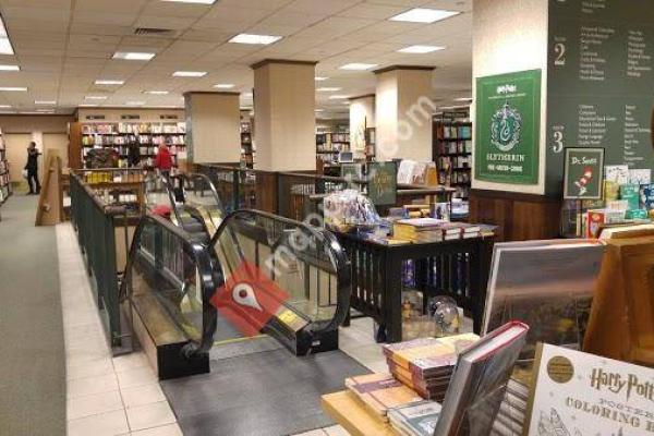 Barnes & Noble