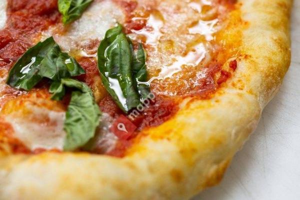 Battista’s Artisan Pizza