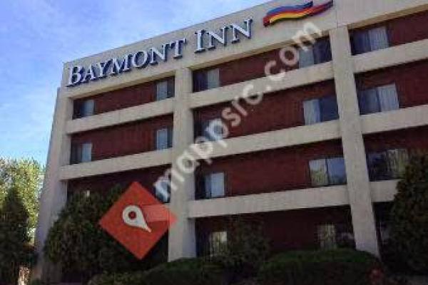 Baymont Inn & Suites Davenport