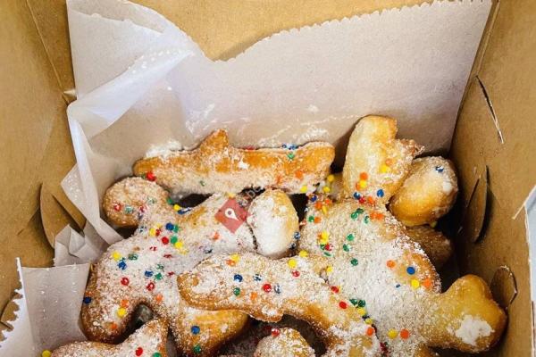 Beach Babe Beignets