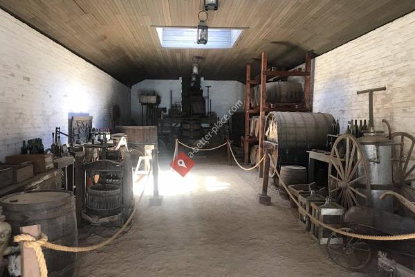 Bernhard Museum Complex