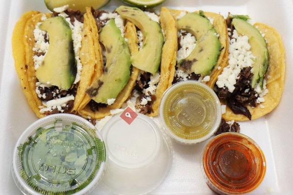 Bigotes Street Tacos