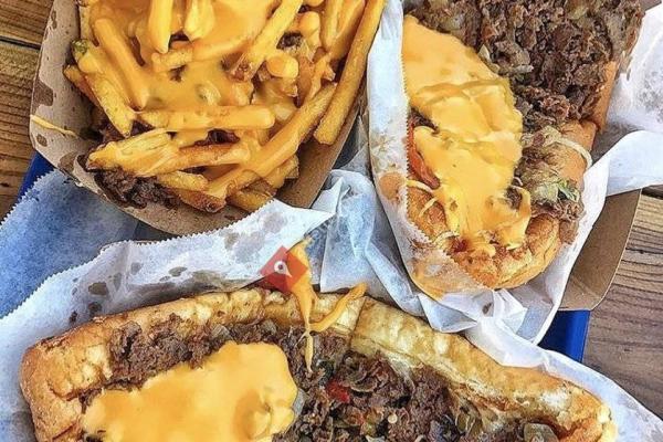 Boo's Philly Cheesesteaks