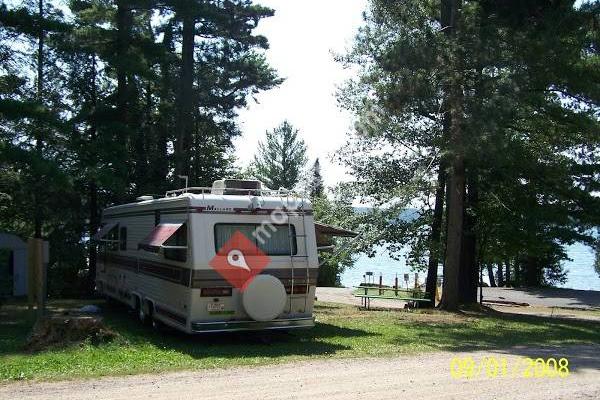 Boulder Lake Lodge