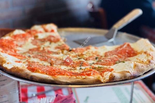 Brooklyn's Coal-Burning Brick-Oven Pizzeria