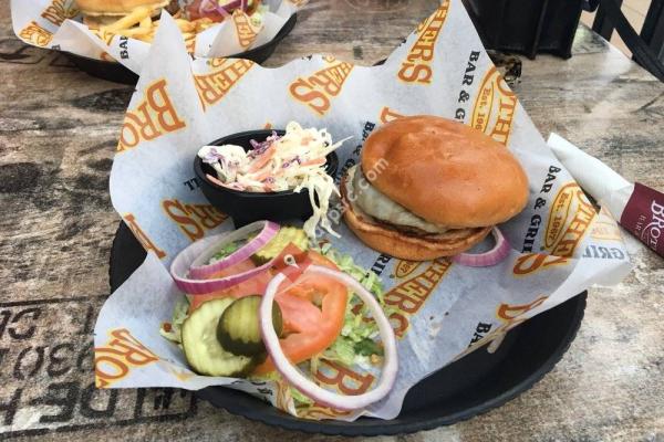 Brothers Bar & Grill