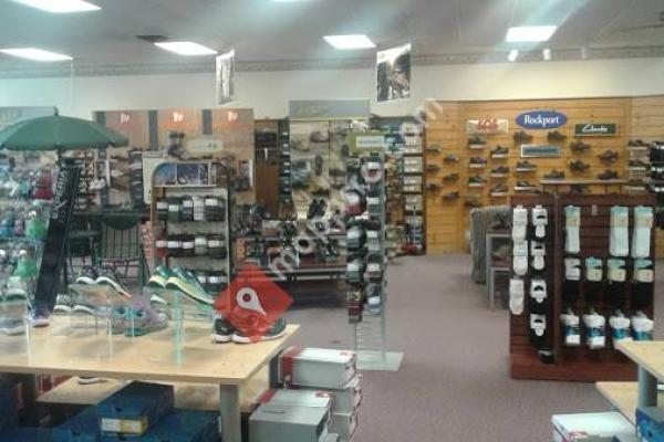 Brown's Shoe Fit Co - Great Bend