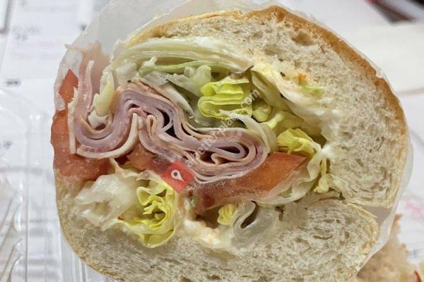 Buddy’s Pizza and Deli