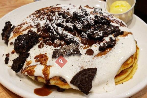 Butters Pancakes & Café - Northsight Blvd