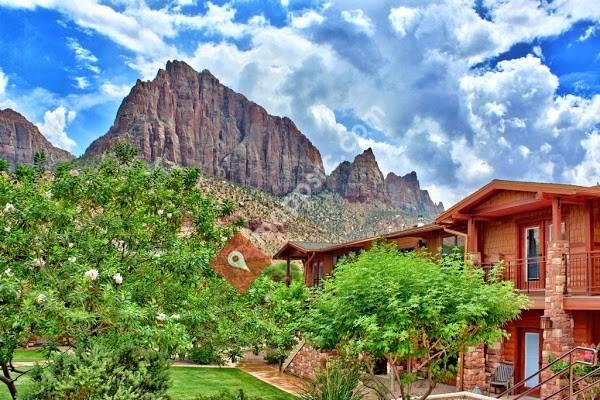 Cable Mountain Lodge