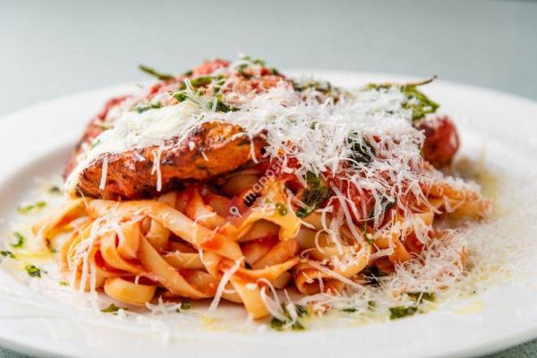 Carmen's Italian Restaurant & Bar