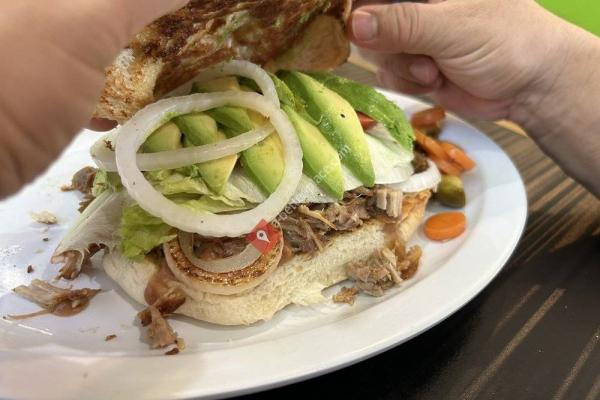 Carnitas Uruapan Restaurant