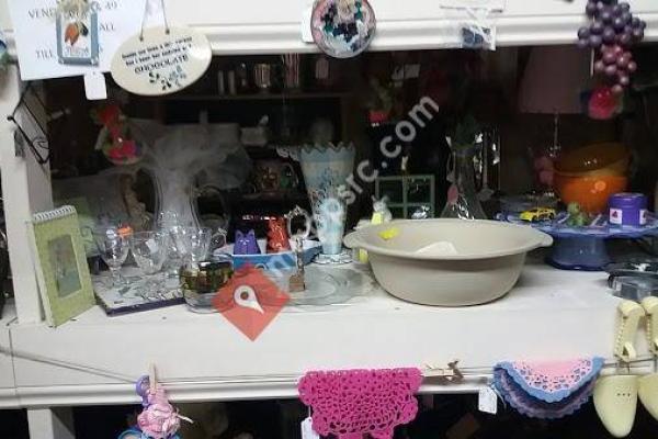 Cawman's Mall Antiques-Things