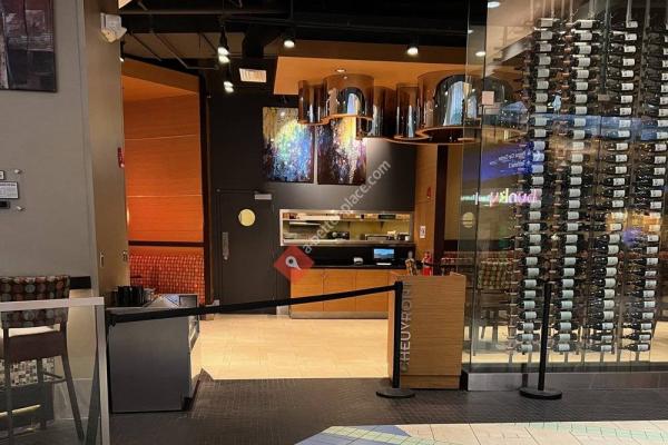 Cheuvront Restaurant & Wine Bar