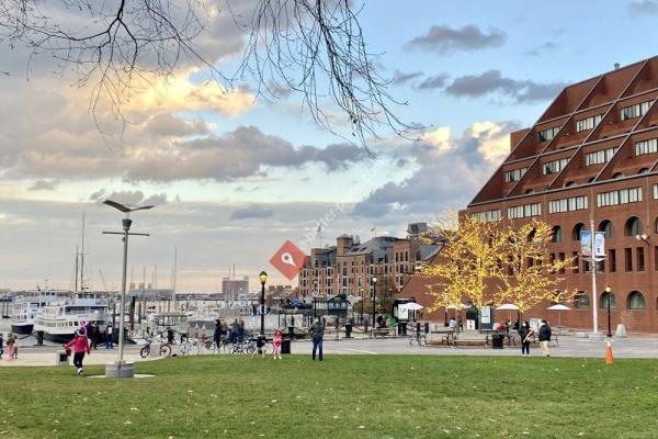 Christopher Columbus Waterfront Park