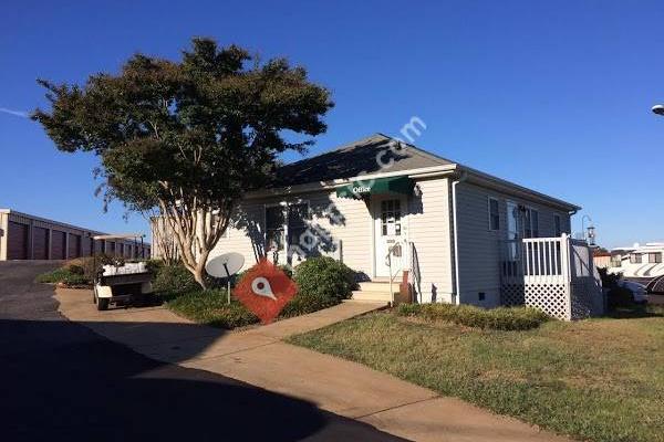 Clemson Boulevard Mini Storage