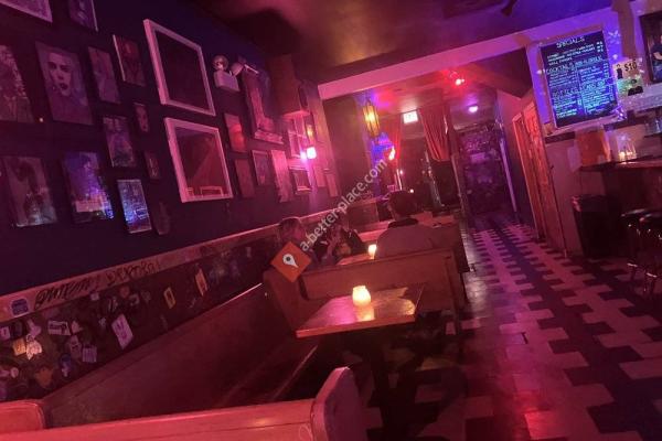 Cole's Bar