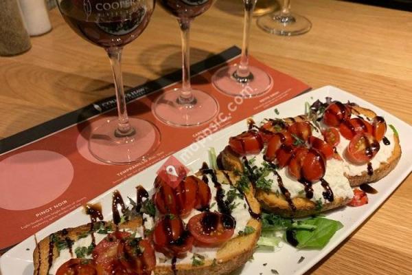 Cooper's Hawk Winery & Restaurant - Oak Park
