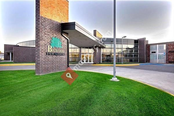 Country Inn & Suites by Radisson, Fergus Falls, MN