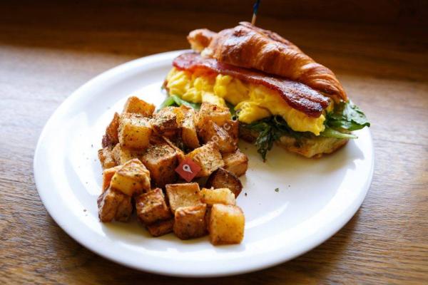 Courageous Bakery & Cafe