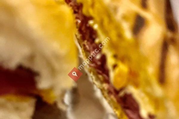 Crossroads Deli & Catering