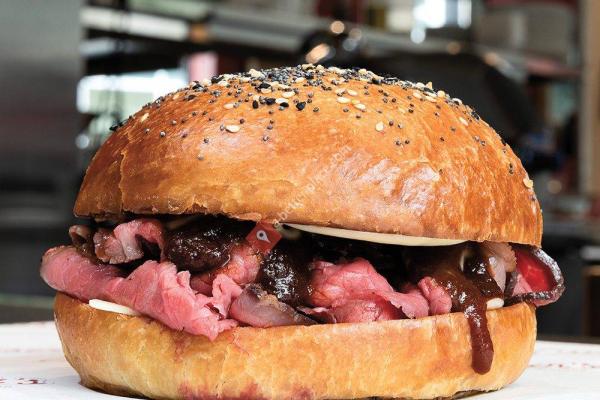 Cusser's Roast Beef and Seafood