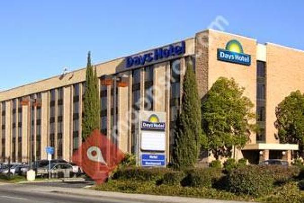 Days Hotel by Wyndham Oakland Airport-Coliseum