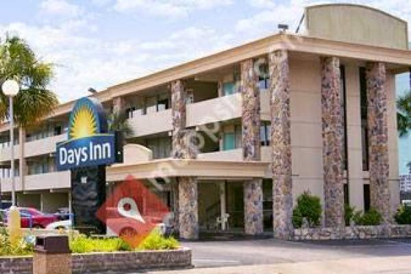 Days Inn by Wyndham Myrtle Beach-Beach Front