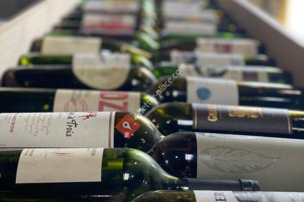 Deep Roots Winery & Bistro Rino