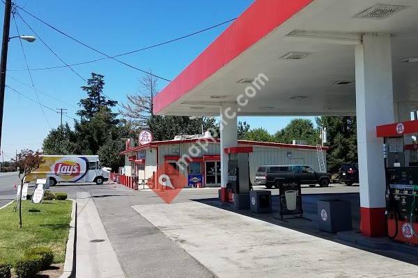 DELTA 88 WATERLOO GAS AND LIQUOR