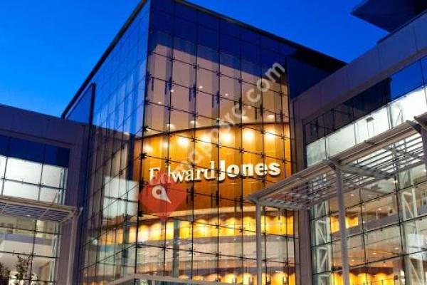 Edward Jones - Financial Advisor: Laurie L Miller