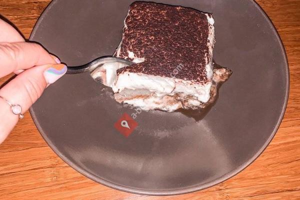 Eighty Acres Kitchen & Bar