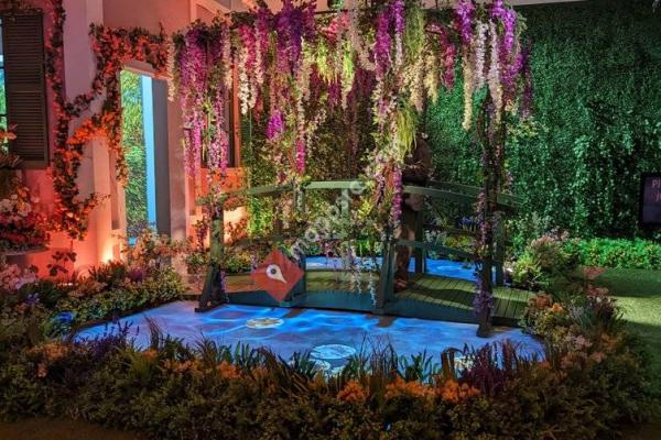 Elite Experience: Monet's Garden - The Immersive Experience