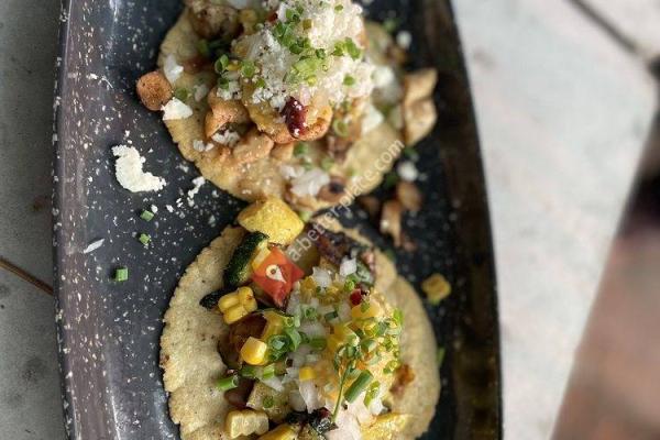 Estella Tacos Y Mezcal