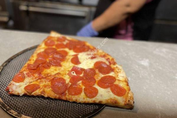 Evelyn's Big Italian Pizzeria & Ristorante