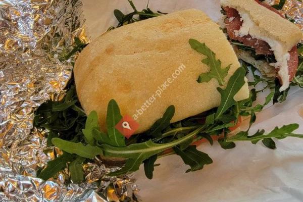 F & L Pizza and Café