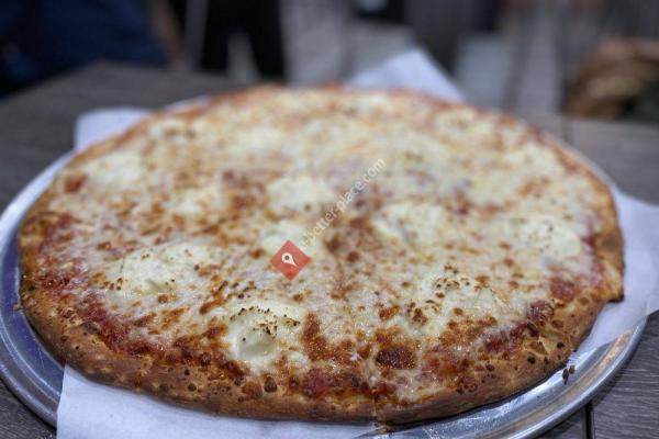 Fat Tomato Pizza