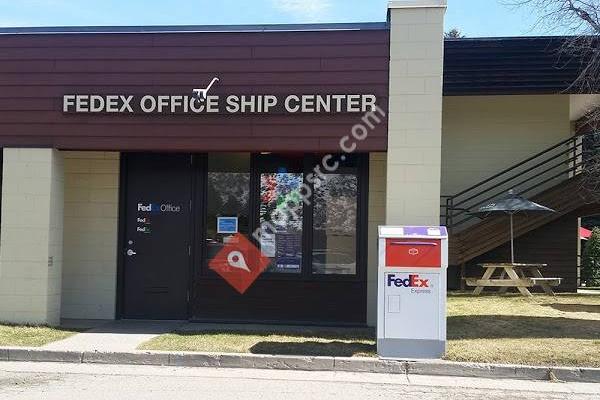 FedEx Office Ship Center